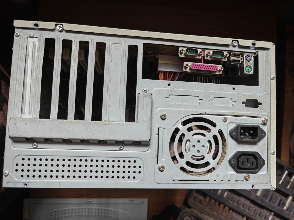 Компьютер ретро игр windows 98 pentium 3 Asus tusl2-c socket 370 Lpt