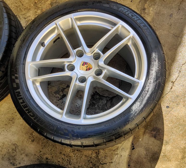 4 Jantes 19 polegadas originais Porsche + 4 Pneus