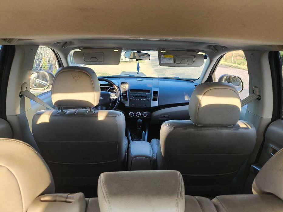 Mitsubishi Outlander XL, 2010р  для військових