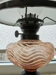 Lampa naftowa piękna - różowe szkło