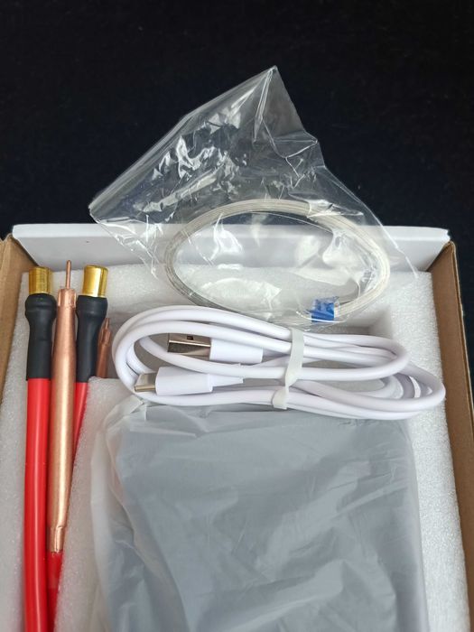 Mini zgrzewarka punktowa 7500mAh LCD – DIY do ogniw 18650