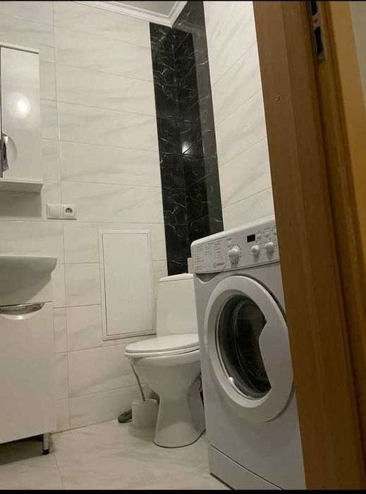 Оренда 4-кімнатної квартири, м. Яворів, вул. Маковея, 43