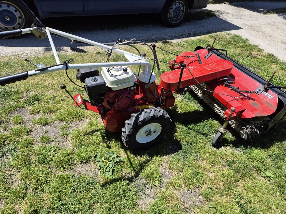 Zamiatarka Honda 5hp