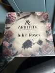 Arttitude Cosmetics paleta cieni do powiek Ink & Roses