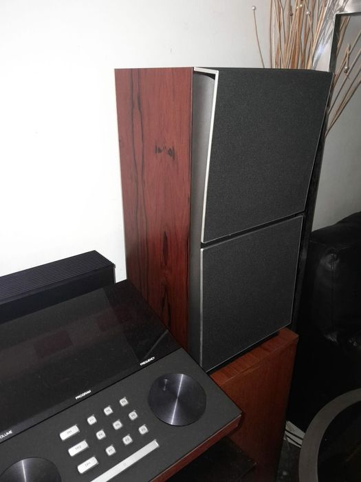 Colunas Bang Olufsen