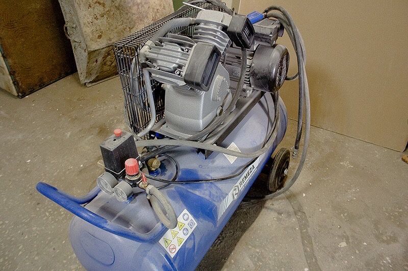 Продам пневмо компресор Remeza 100 литров