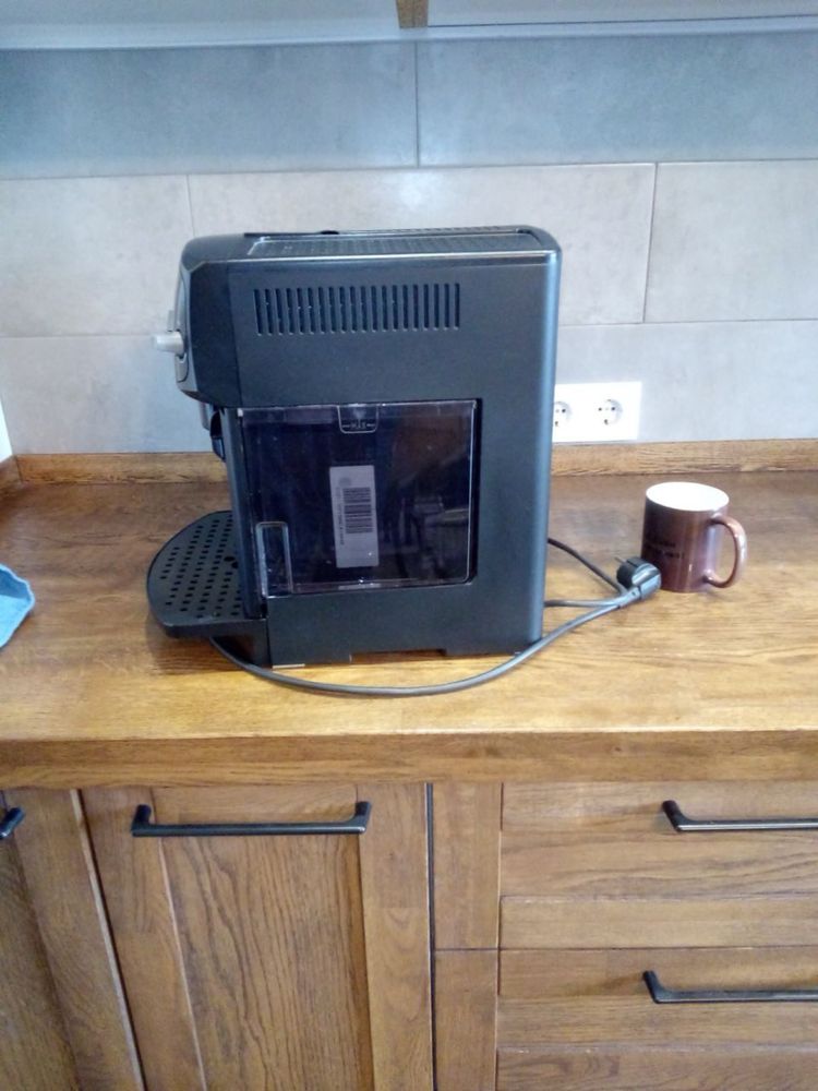 Продам кофемашину Delonghi Caffe Corso