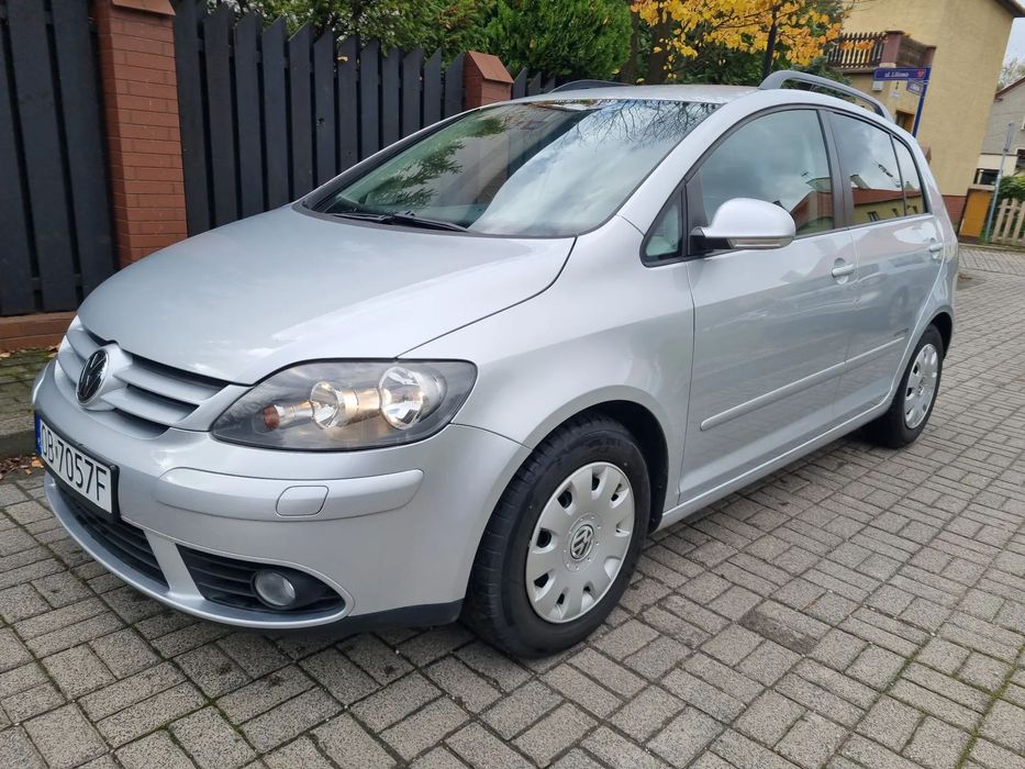 Volkswagen Golf Plus Zarejstrowany silnik 1.6 8v MPI okazja navigacja mały przebieg klima