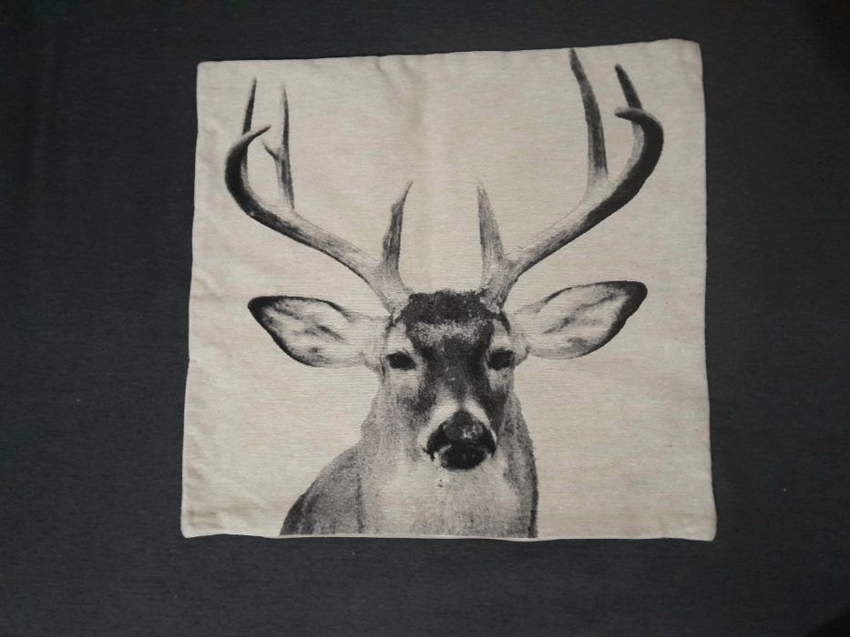 Наволочка декоративная на диванную подушку