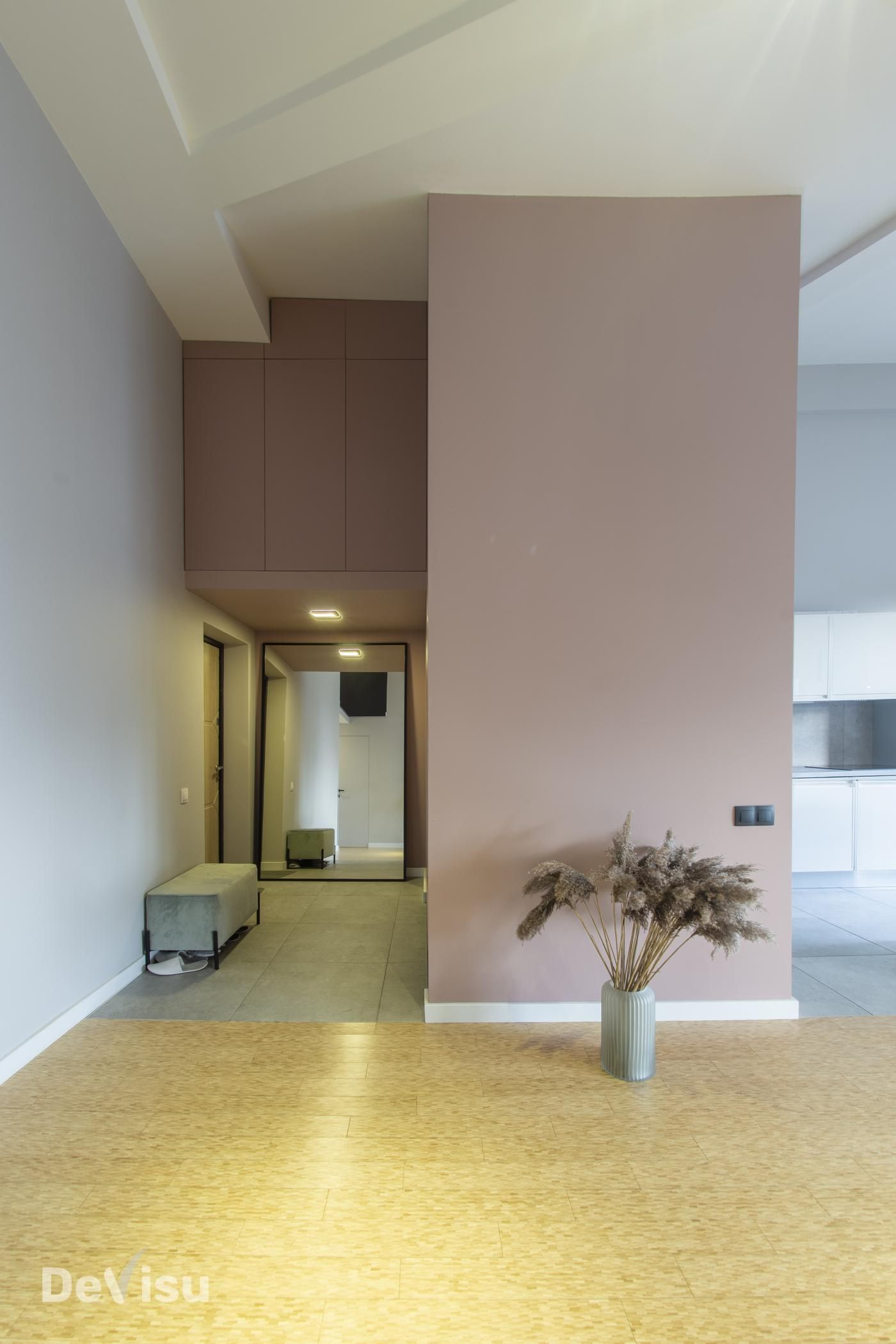 Дизайнерська 2-кімнатна квартира (76м2), Чорновола, Центр