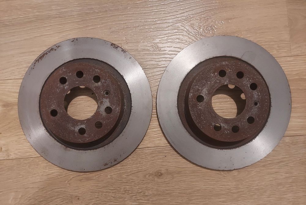 Задні гальмівні диски Vectra C універсал