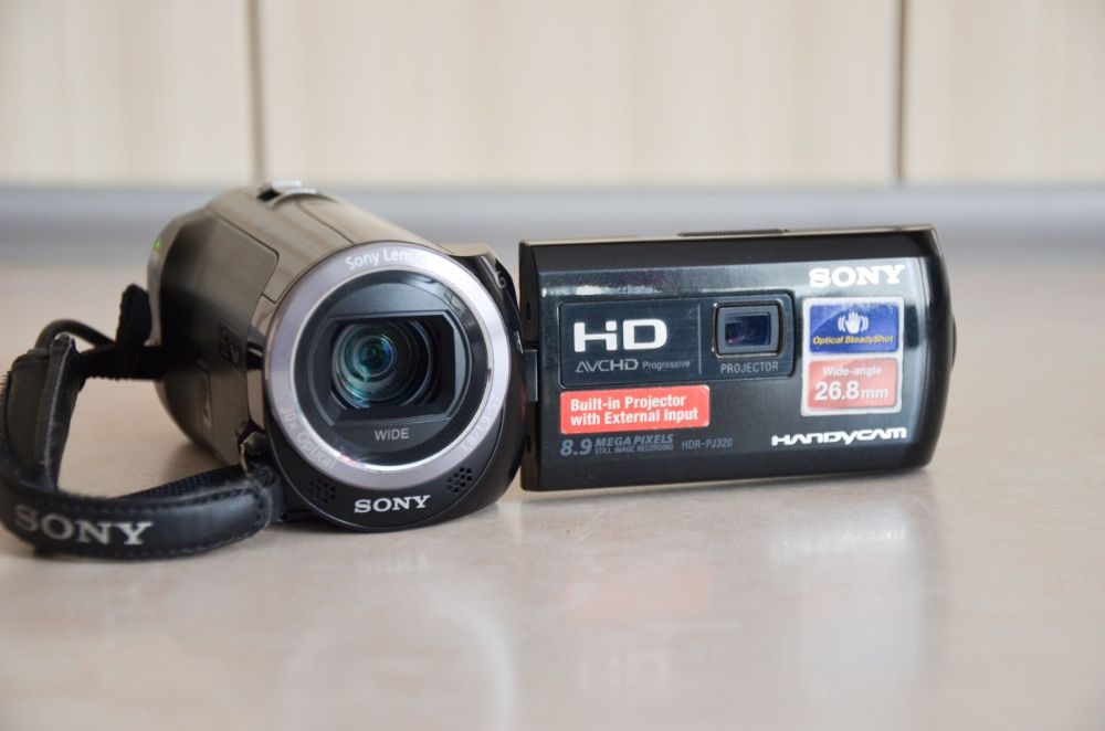 Видеокамера Sony hdr-pj320e