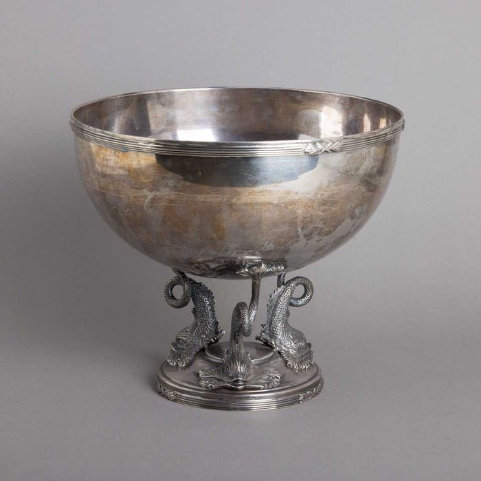 Centro de Mesa "Golfinhos" em Prata