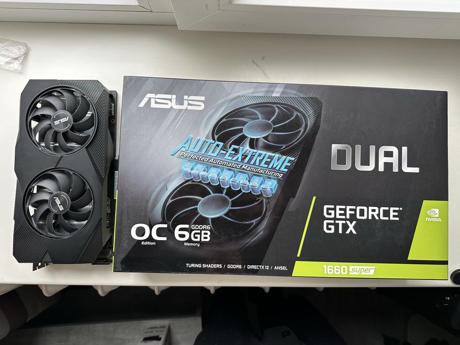 Ідеальна відеокарта ASUS GTX 1660 Super (68 ° C в тестах!)