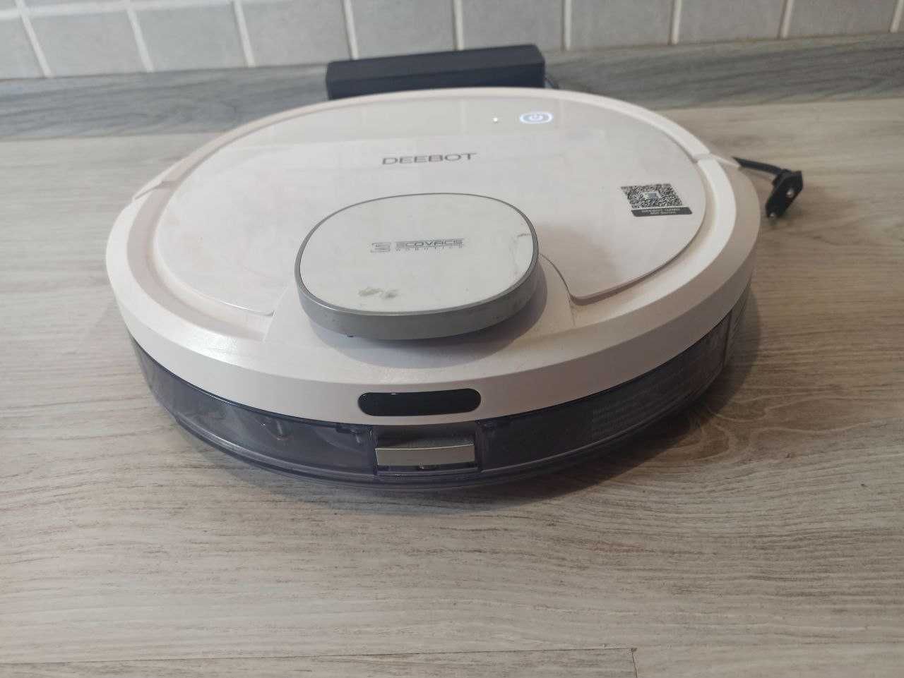 Робот-пылесос ECOVACS DEEBOT OZMO 900 White