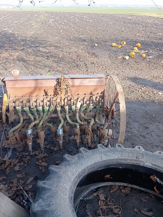 Продам сівалку дзвоніть 097/89/07/927