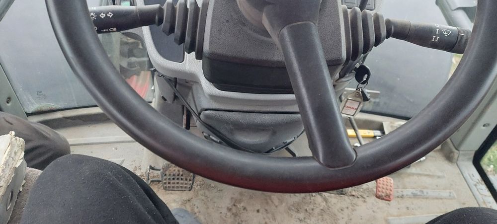Claas Axion 830  2007 год