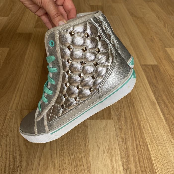 Кроссовки хайтопы из USA оригинальные сникерсы