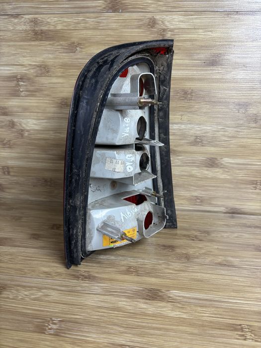 Задні стопи Опель Вектра Б(седан рест/дорест)універсал