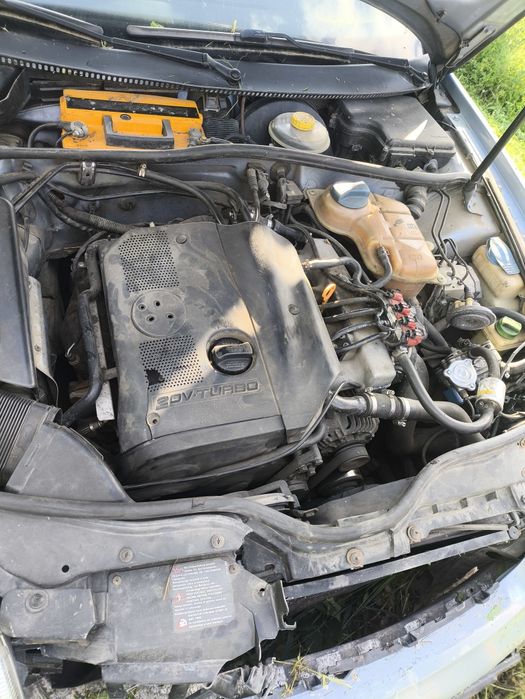 Фольксваген пасат б5 1,8 бензин мотор Volkswagen Passat B5 в розриве е