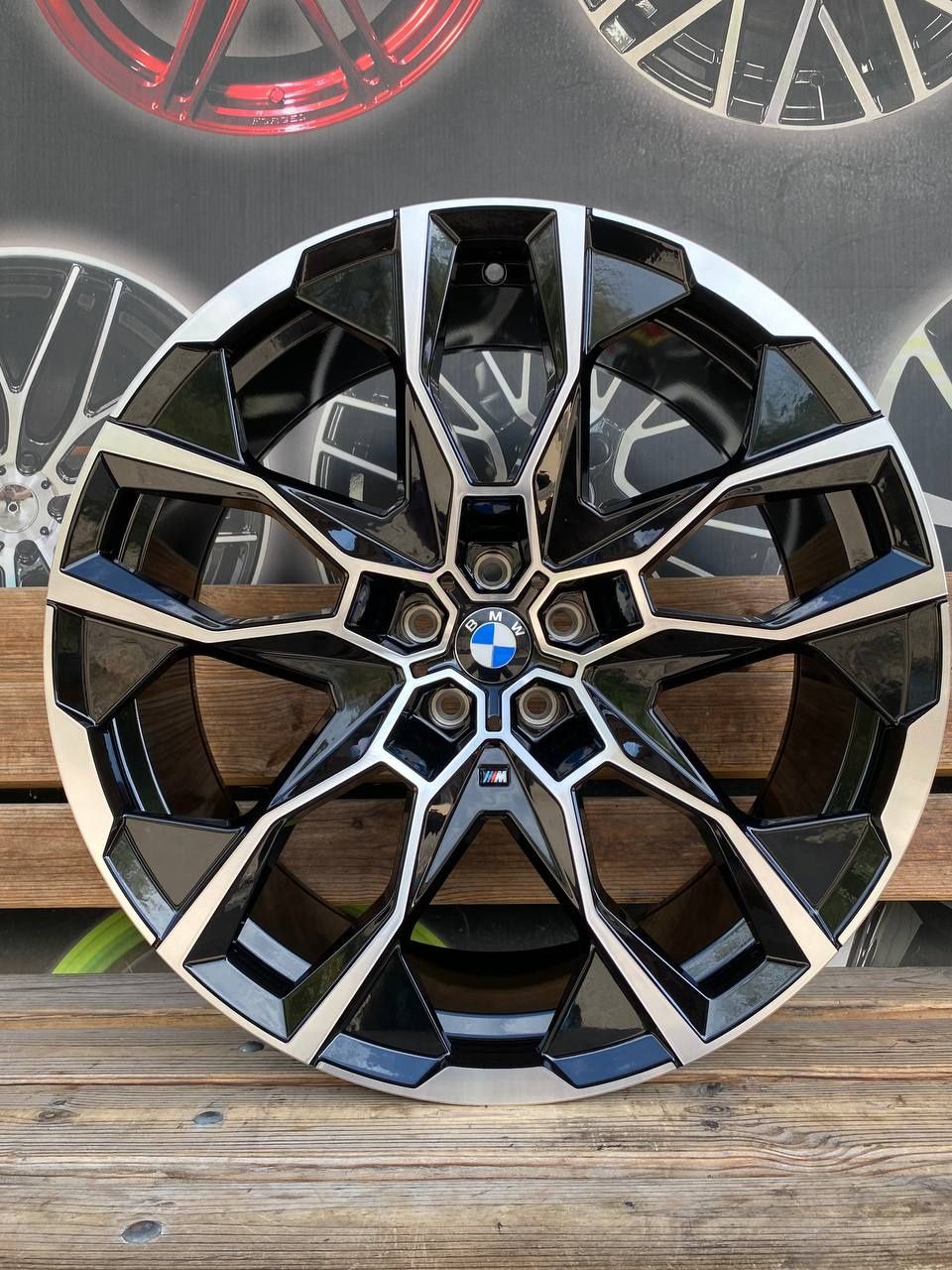777 Новые разноширокие диски стиль 913М R22 5/112 BMW G06 G05 G07