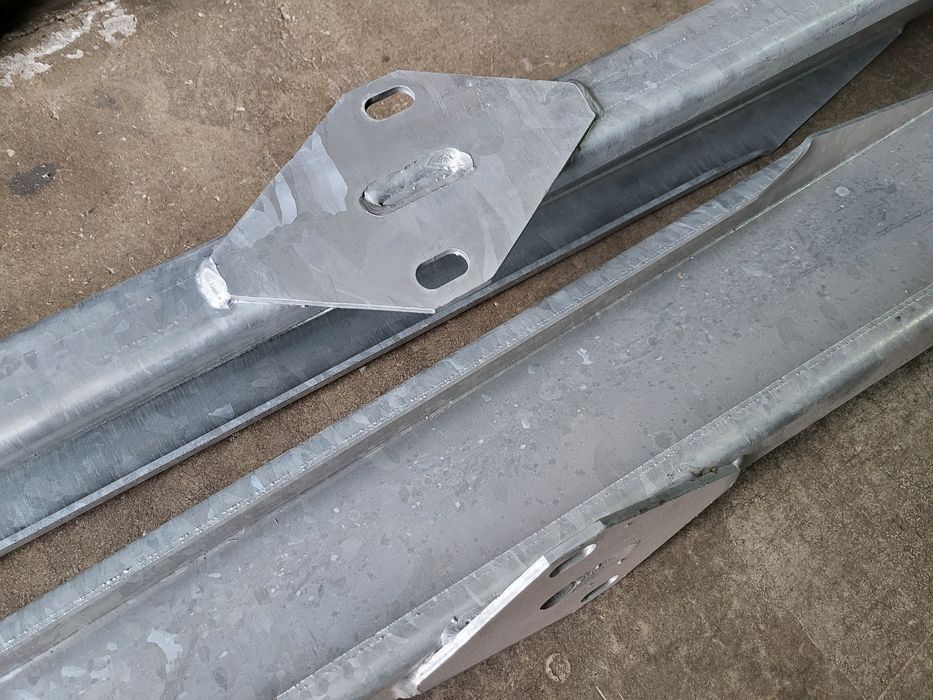 Dyszel Knott ZHL27C 2000 x 4 mm. Dyszel do przyczepy