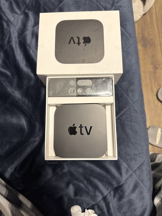 Apple TV 4K 64GB (A1842}