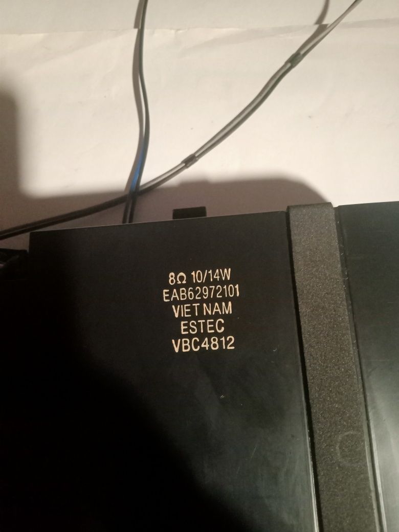 Głośniki od telewizora LCD 42 cale