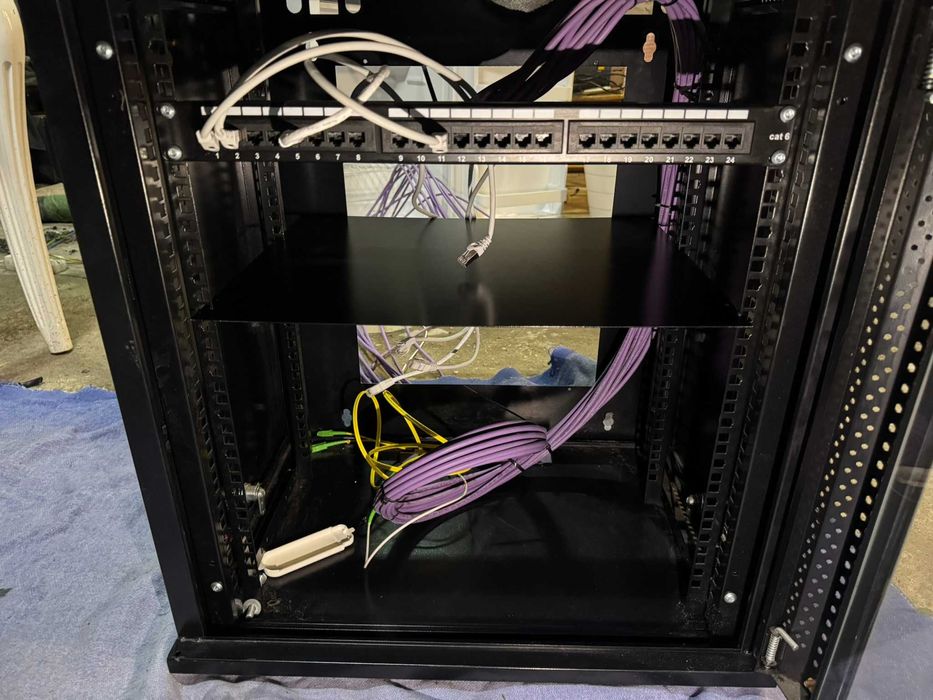 Bastidor SIGNAL 19" Rack (12U 600 mm, suspensão)