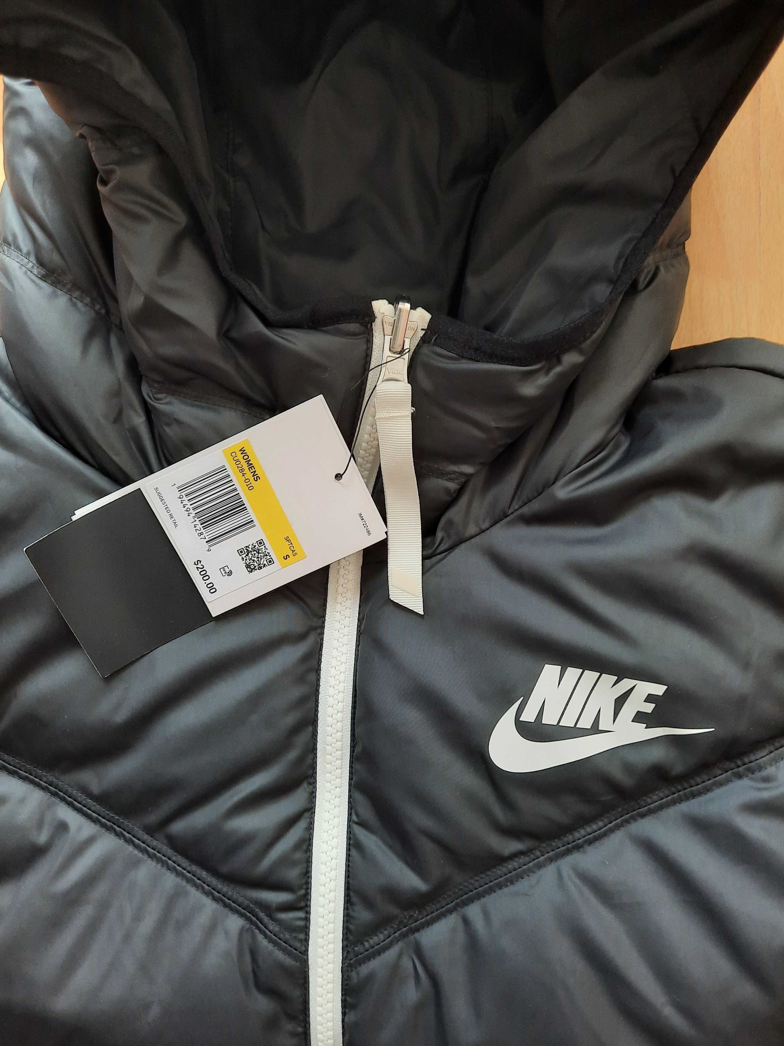 Płaszcz puchowy Nike rozmiar S