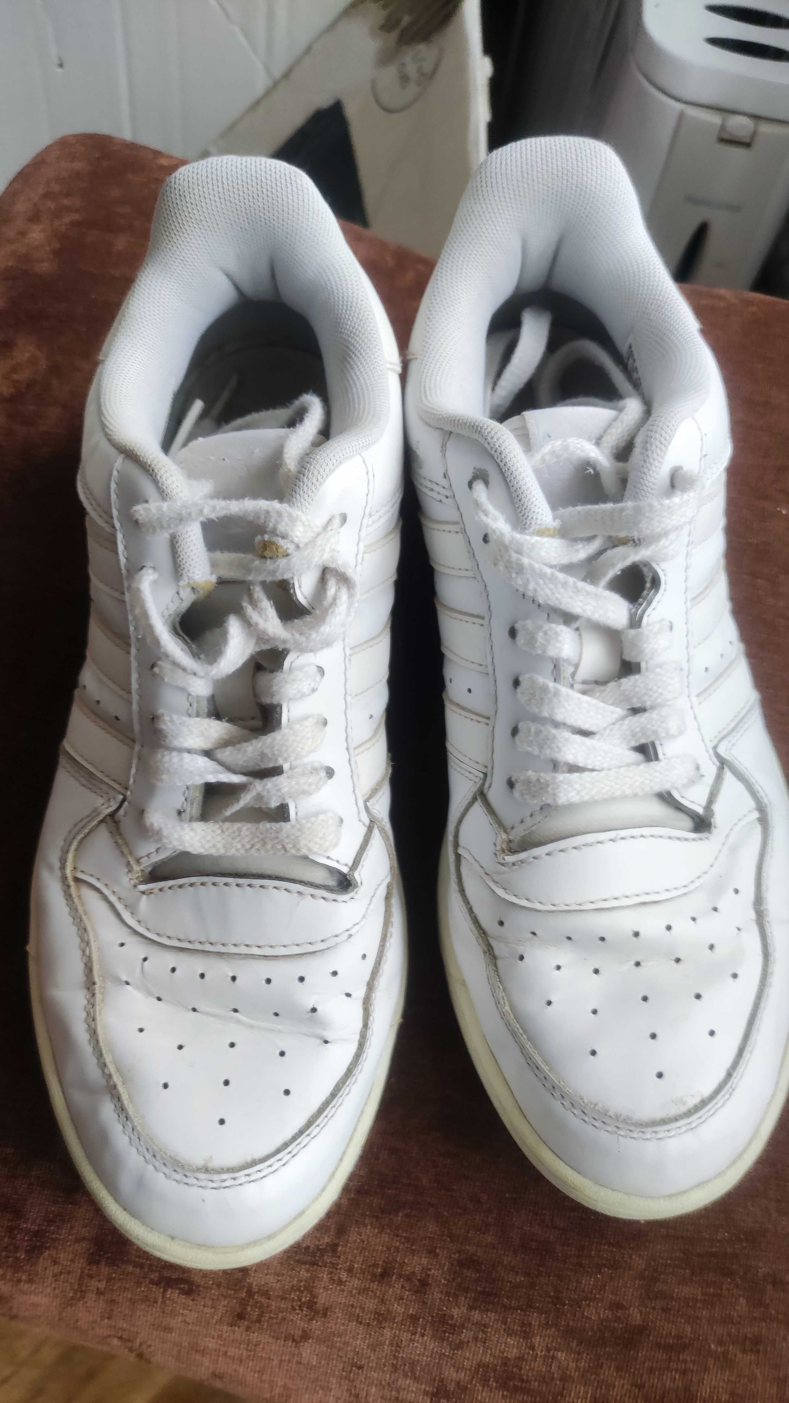 Sneakersy 39 1/3 Adidas Originals Attutude Revive LOW S75210