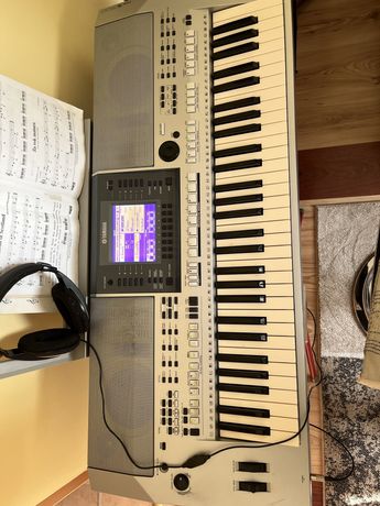 Keyboard Yamaha PSR-S700
