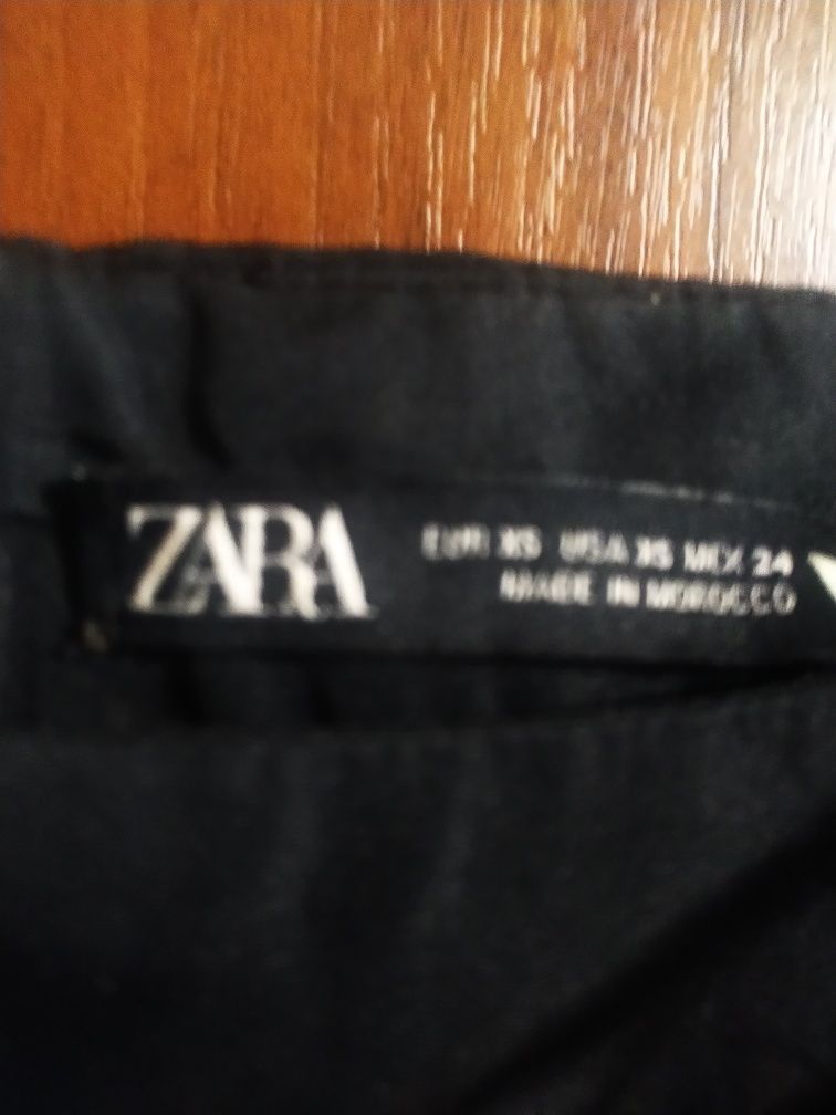 Чорна сукня Zara