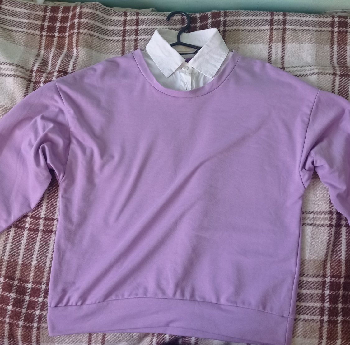 Фіолетовий світшот з імітацією сорочки, розмір М