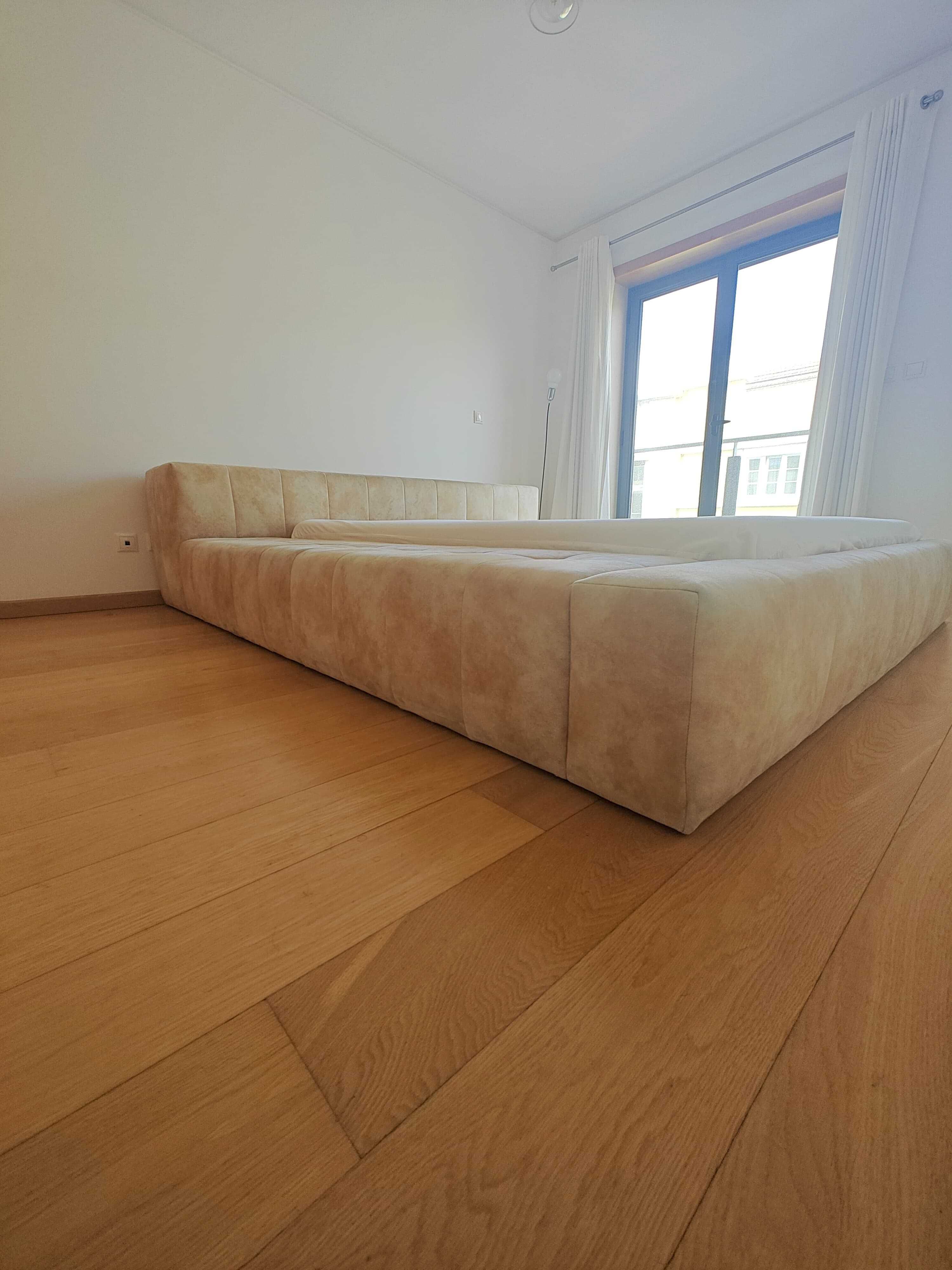 Cama de casal com colchão