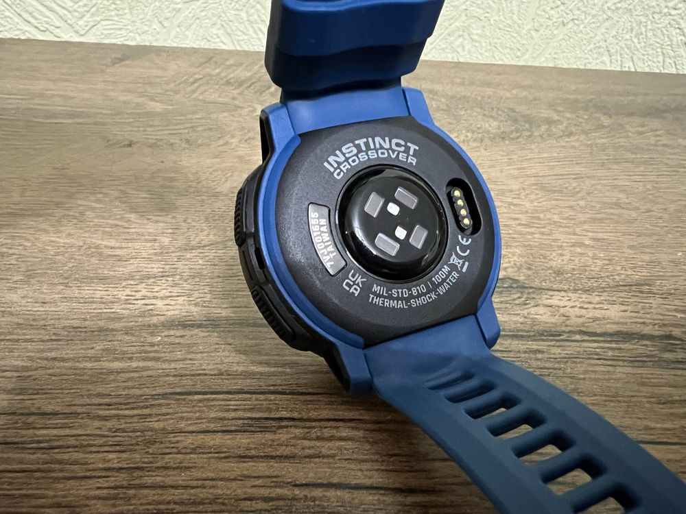 Смарт-часы Garmin Instinct Crossover Solar Tidal Blue