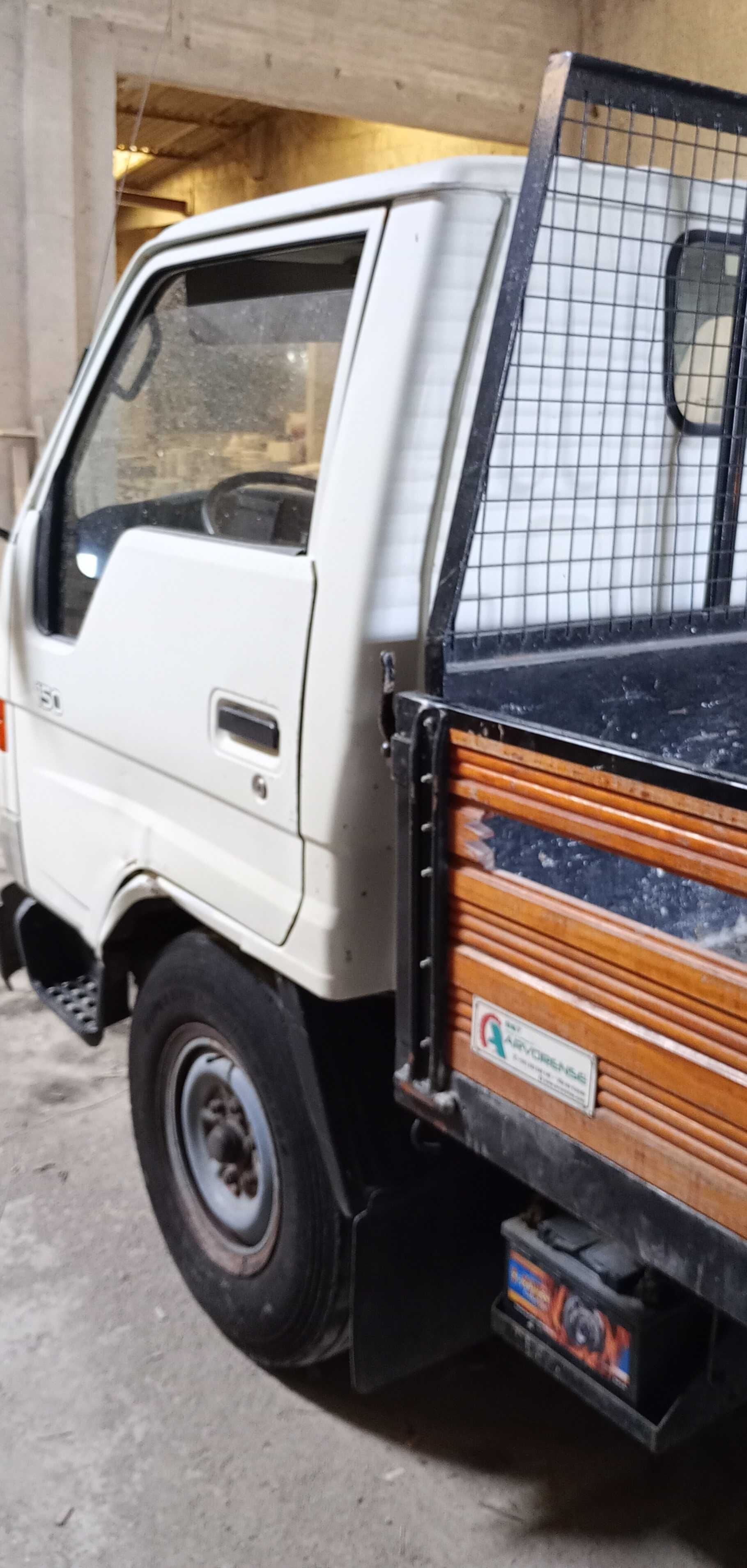 Toyota Dyna 150 (Carrocaria nova, 1997, 235 500 km)