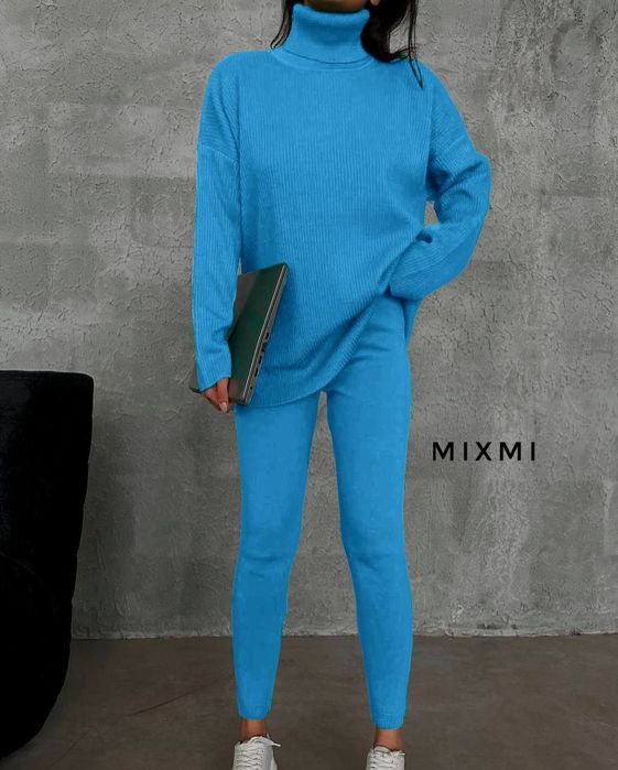 Жіночий костюм рубчик