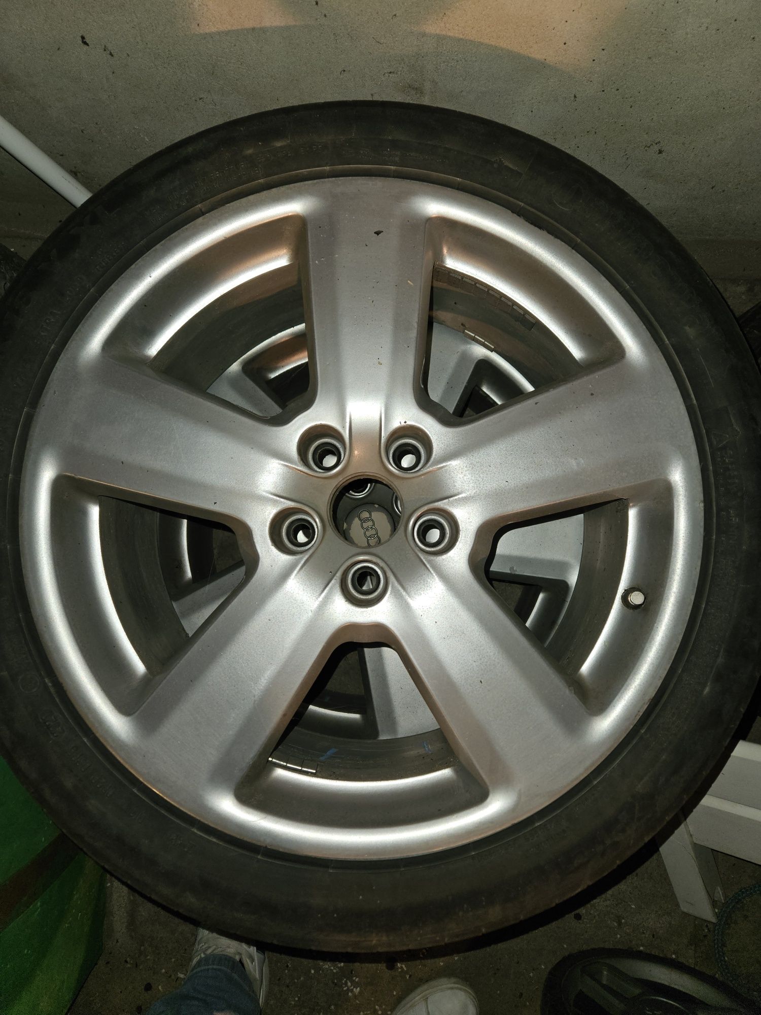 Koła felgi aluminiowe 18 cali z Audi A6 C6 z oponami