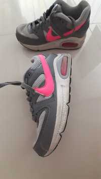 Buty Nike rozm 34cm