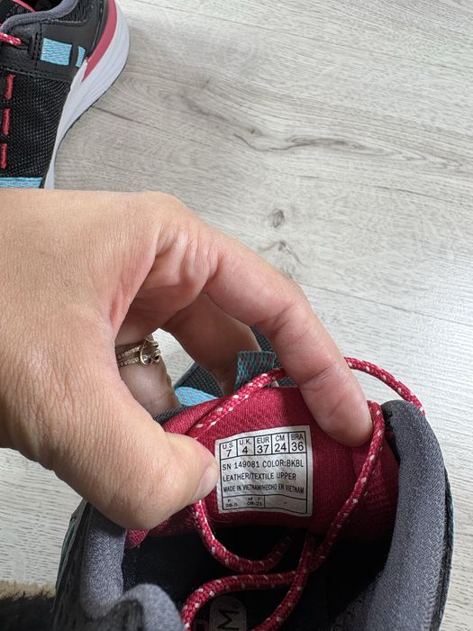 Skechers Trail Waterproof жіночі кросівки 38 розмір