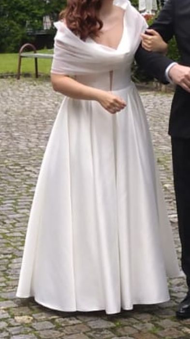 Suknia ślubna Genewa satyna piękna klasyczna