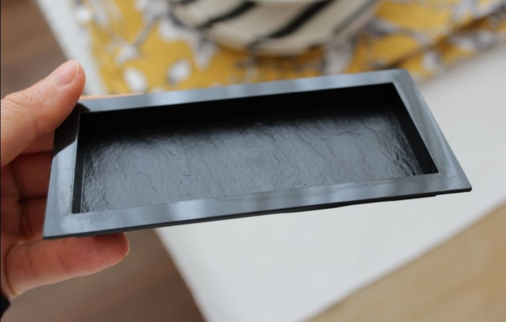 Artigos para mesa: porta torradas e pratos melamina ardósia, novos