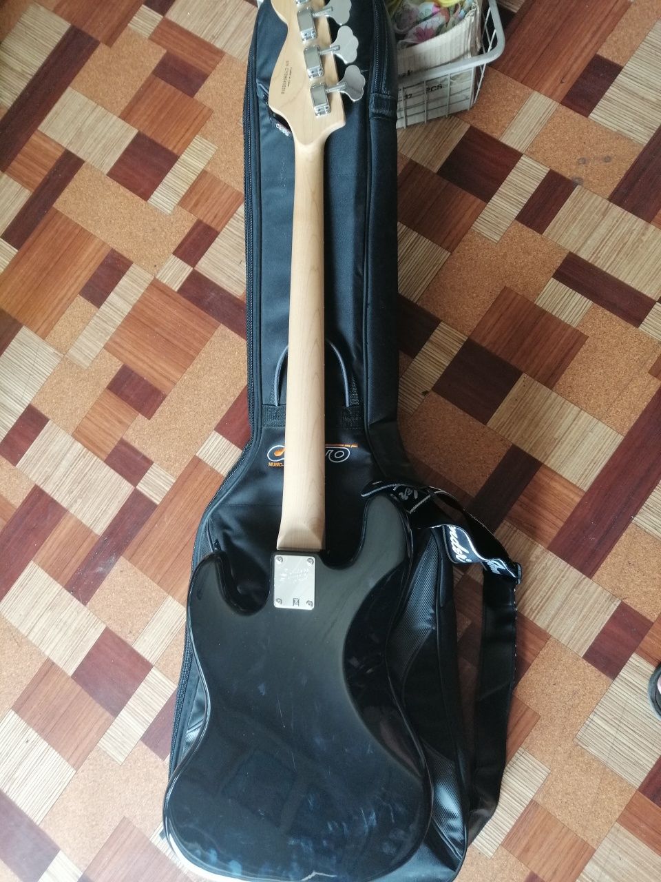 Gitara Basowa Squier Fender
