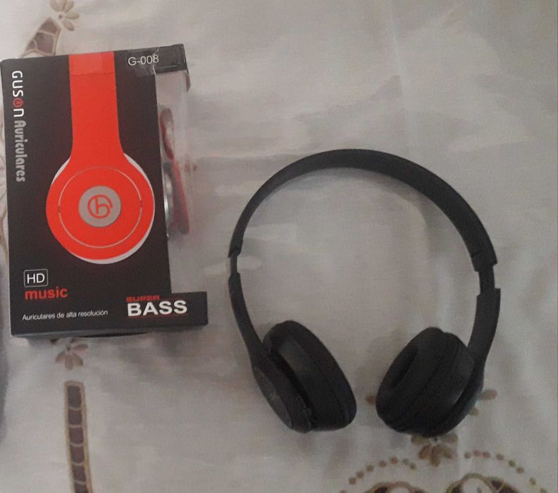 Dois auricular headphones