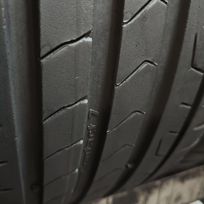 225/40/18 XL Sprzedam komplet opon letnich Continental