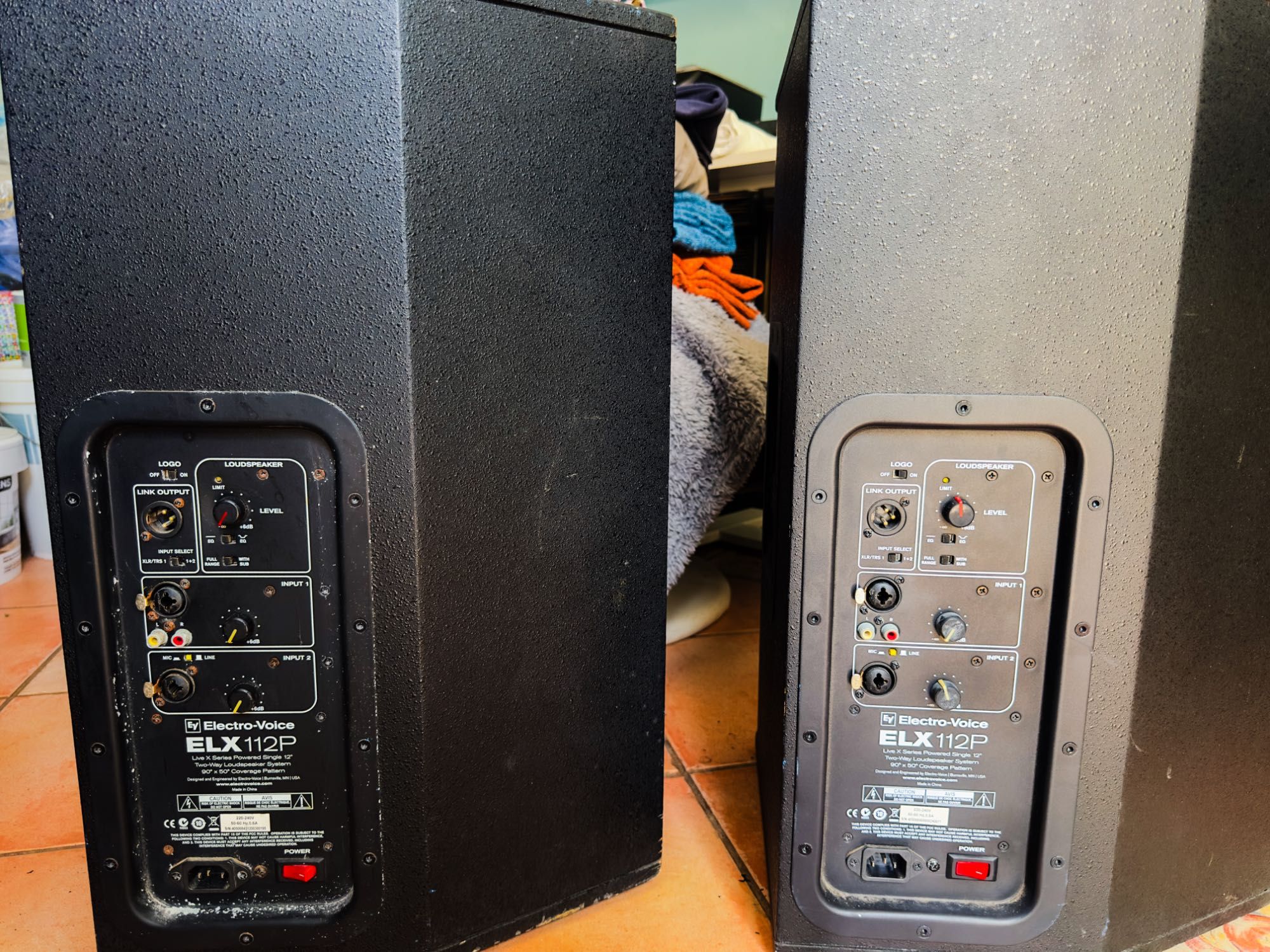 Par Electro voice ELX 112p