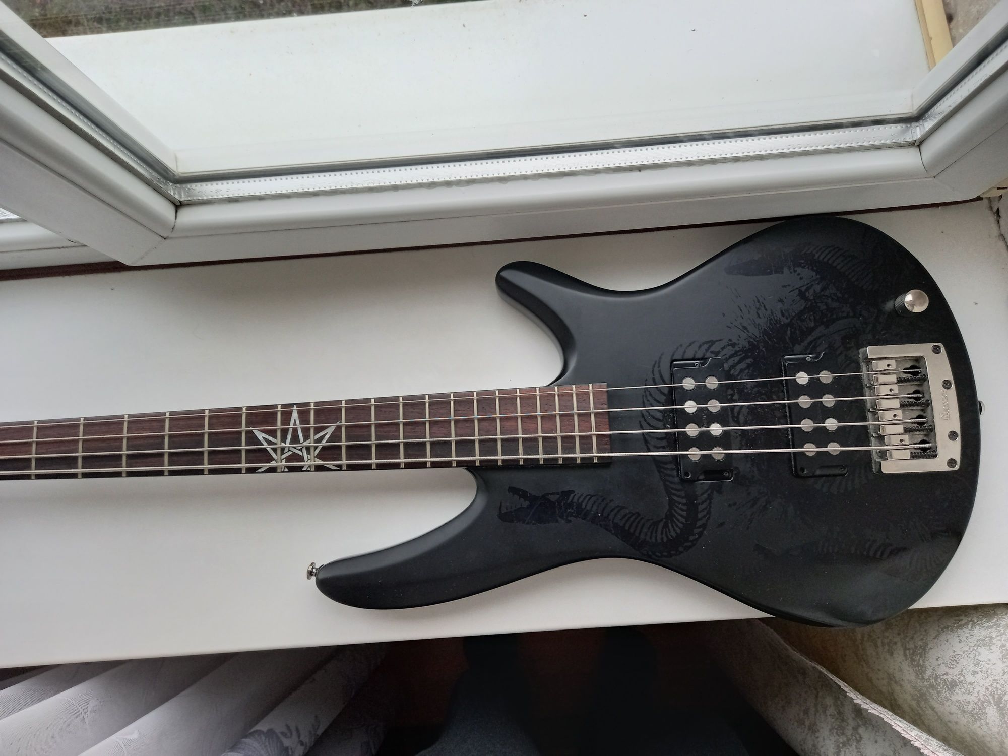 Продам Ibanez mdb1