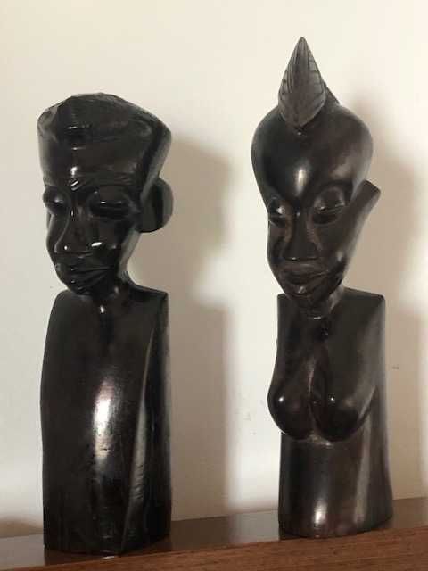 Esculturas artesanais africanas madeira maciça pau preto dos anos 60