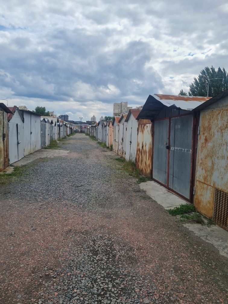 Гараж у довгострокову оренду